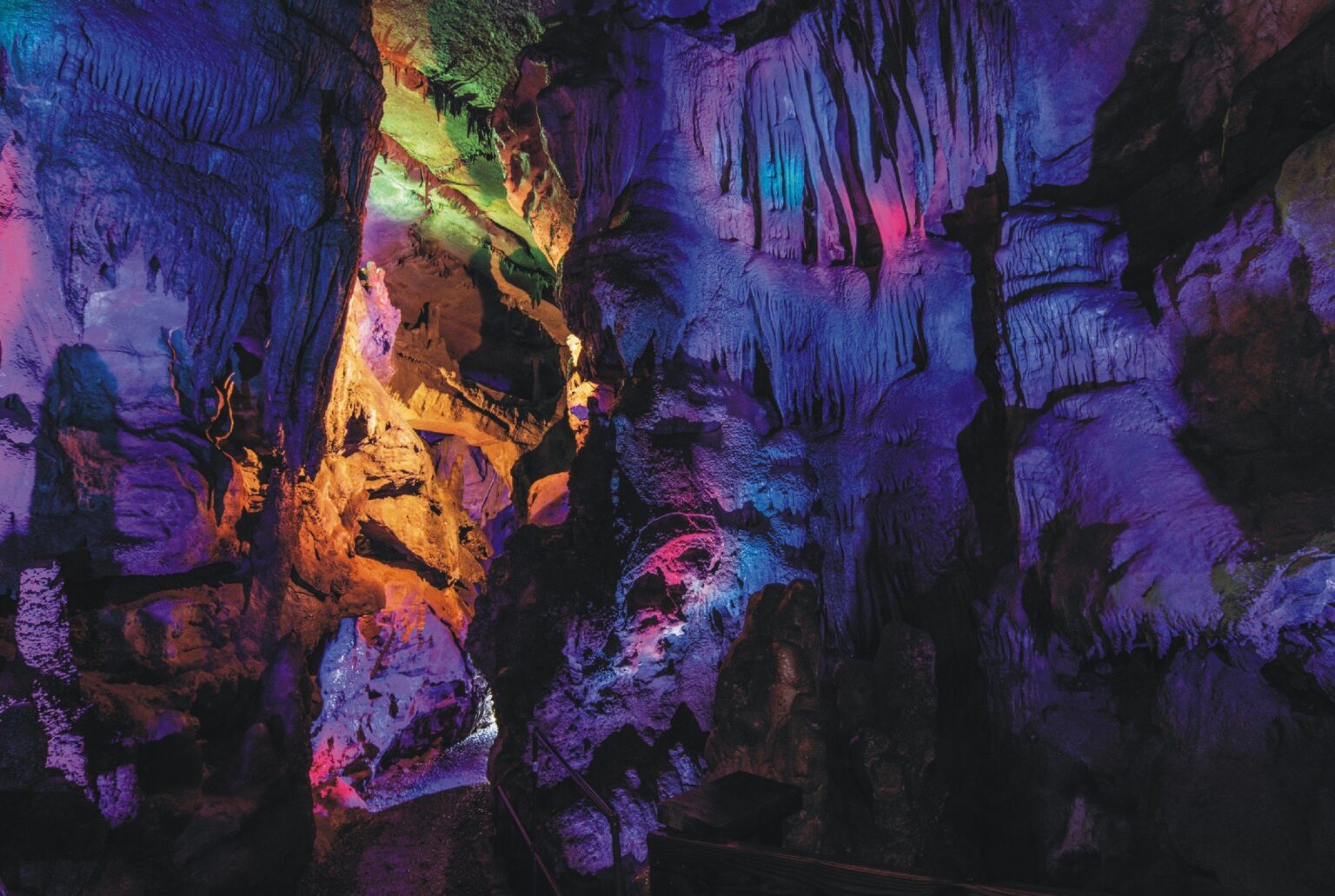 Crystal Palace Raccoon Mountain Caverns